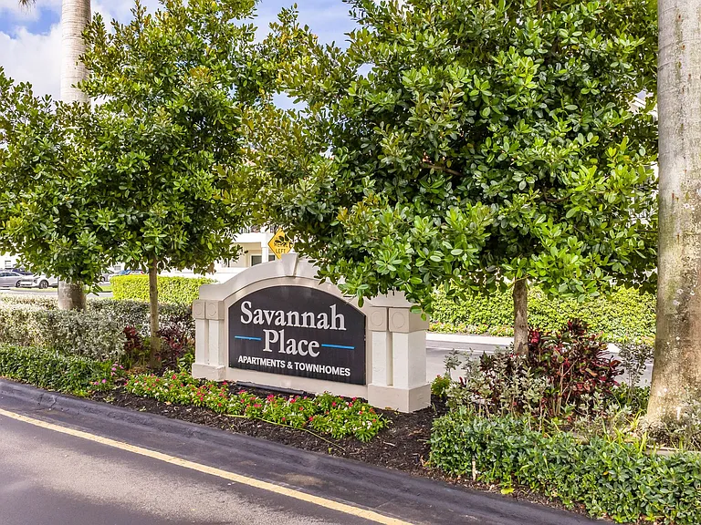 Savannah Place Apartments — Photo 17