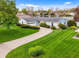 1604 E Lake Dr W, Elkhart, IN 46514