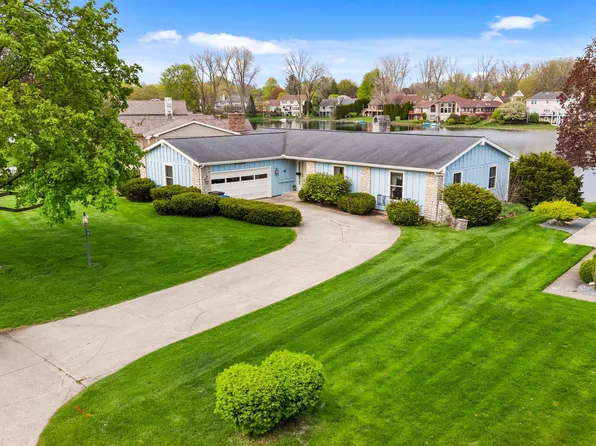 1604 E Lake Dr W, Elkhart, IN 46514