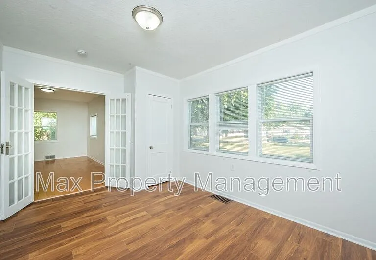 3830 51st St — Photo 13