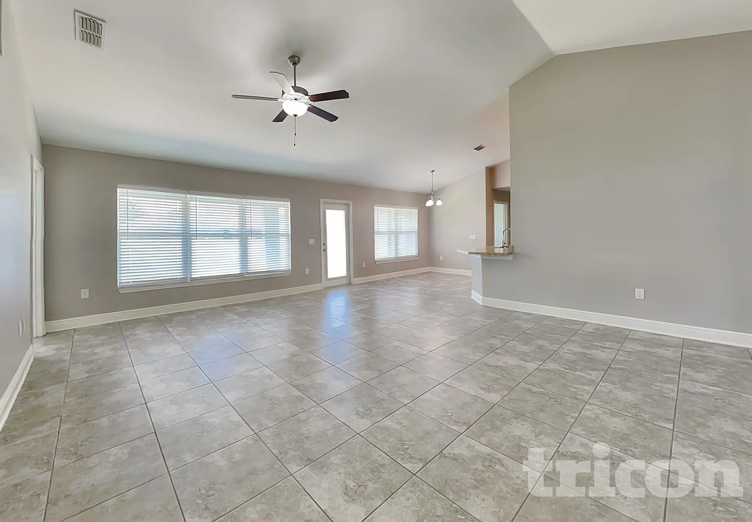2471 Twin Lake View Road Winter Haven FL — Photo 2