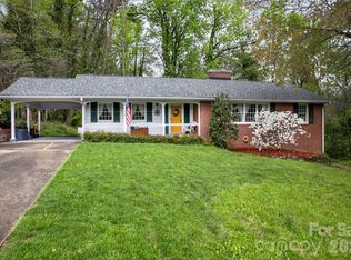 391 Hawthorne Dr, Brevard, NC 28712