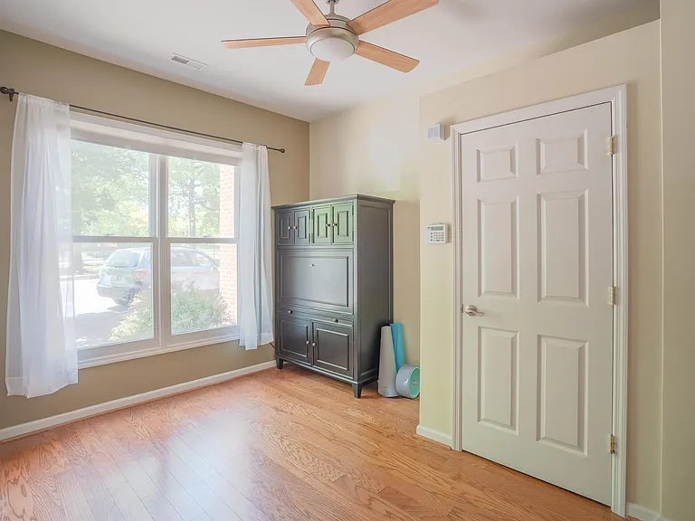 219 S Fremont Ave — Photo 3