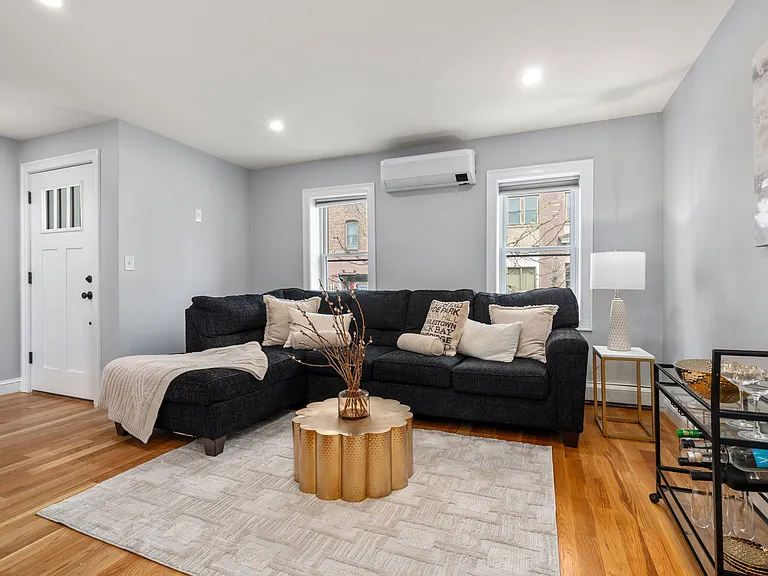 510 Medford St #1 — Photo 4
