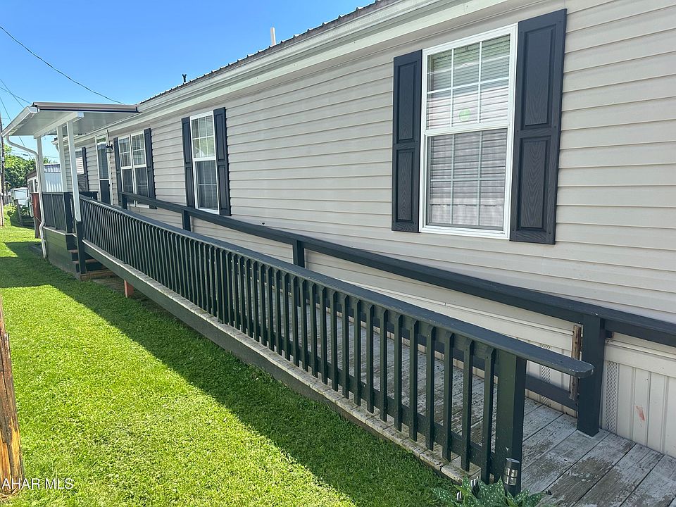 1st image of 220 Bud Cir