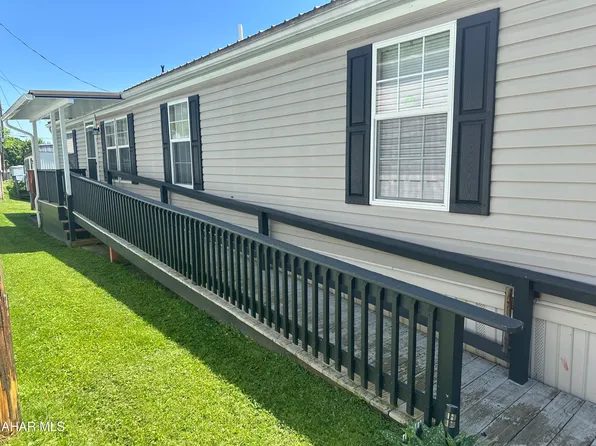 220 Bud Cir, Altoona, PA 16602