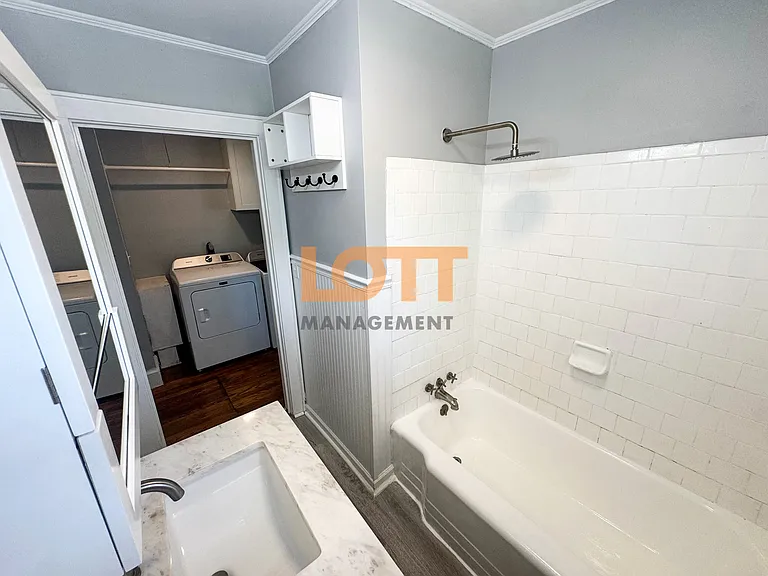 106 E C Ave — Photo 12