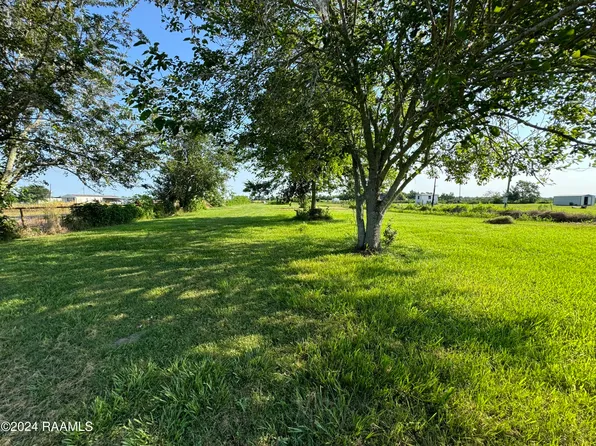 1011 Cheneau Rd, Kaplan, LA 70548