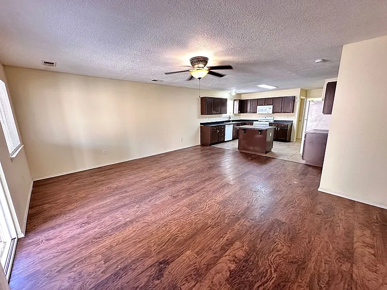 559 Sky Tower St SW — Photo 12