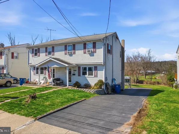 87 W Park Ave, Sellersville, PA 18960