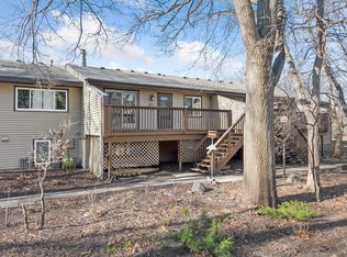 227 River Woods Ln, Burnsville, MN 55337