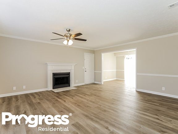 4th image of 210 Pembrook Ln