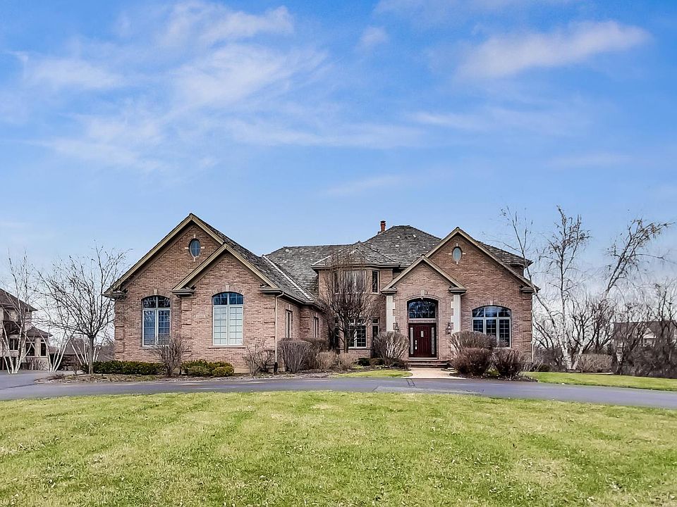 1st image of 22685 N Eleanor Ct