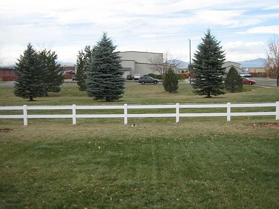 3rd image of 535 Ruby Ave