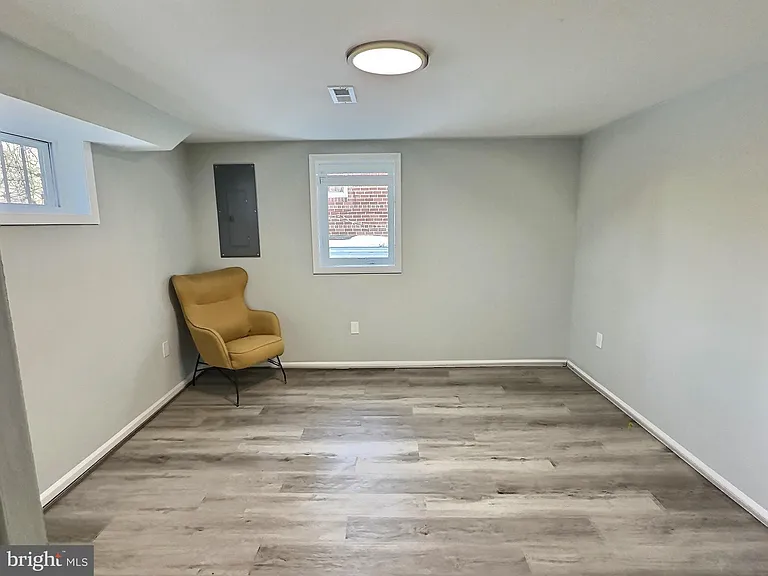 2913 Fairlawn St — Photo 22