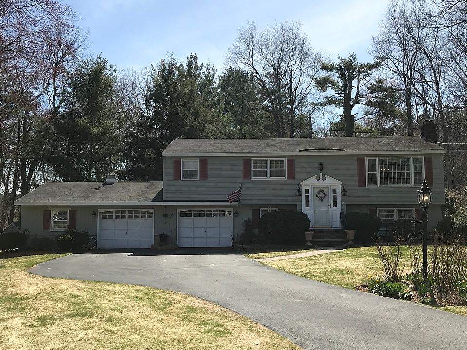 1st image of 25 Ashwood Ave