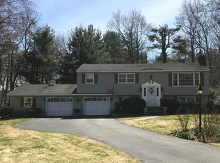 25 Ashwood Ave, Salem, NH 03079