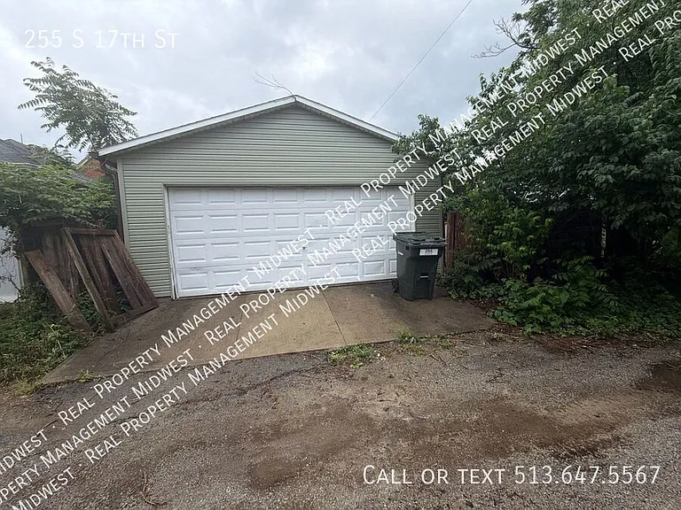255 S 17th St — Photo 23
