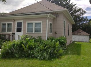 313 N Vine St, West Union, IA 52175