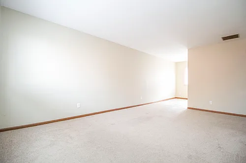 4715 Bennett #15 — Photo 4