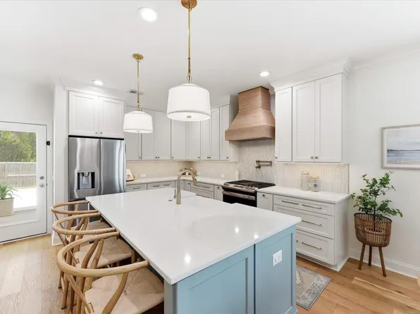 720 Goodlet Cir, Charleston, SC 29412