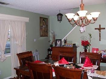 5th image of 16616 Holton St