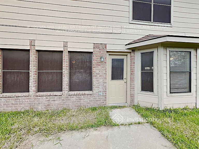 9818 Golden Prairie Ln — Photo 19
