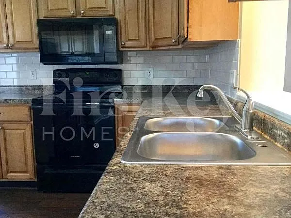 1616 Hastings Ct — Photo 11