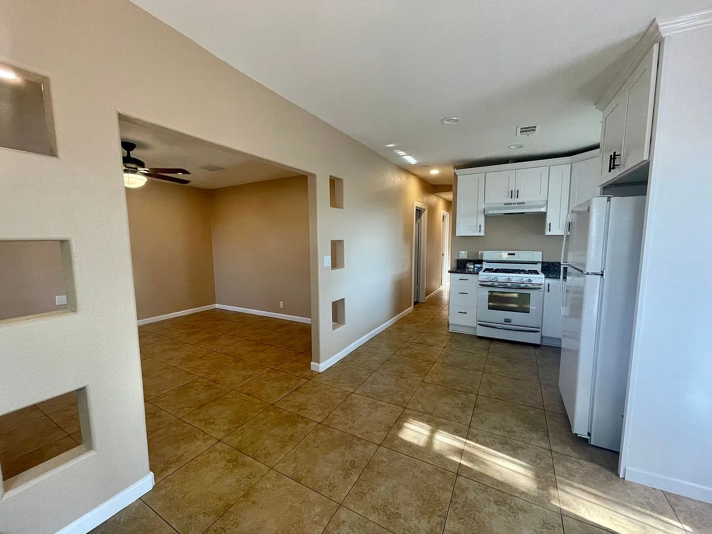 Coming Soon!! 2 Bedroom 1.5 Bathroom Home In Desert Hot Springs! — Photo 2