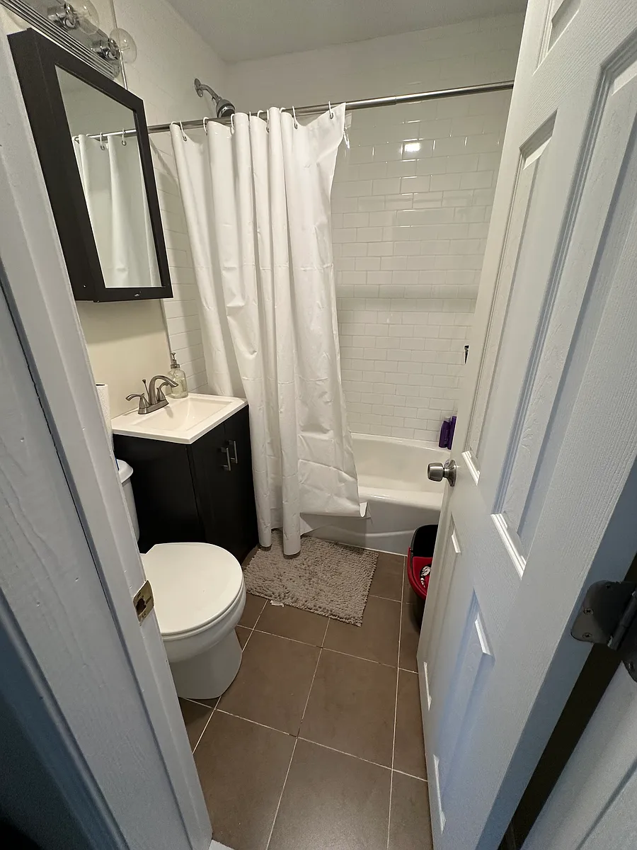 Building Photo - 43 Hemenway St #4