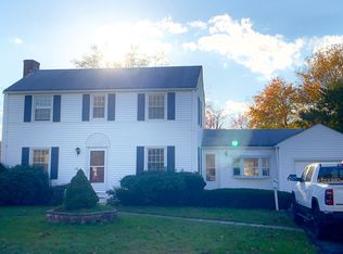 113 Kiwanee Rd, Warwick, RI 02888