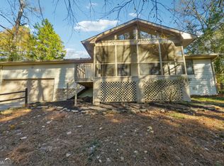 875 Lake Dr, Snellville, GA 30039