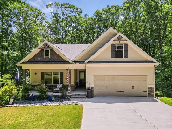 297 Cherokee Dr, Waleska, GA 30183