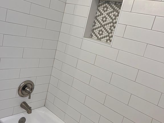 3rd image of 6048 Pickering Ave APT G