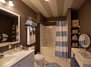 330 S Dearborn St #406, Chicago, IL 60604