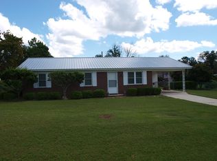 141 Carol Cir, Fitzgerald, GA 31750