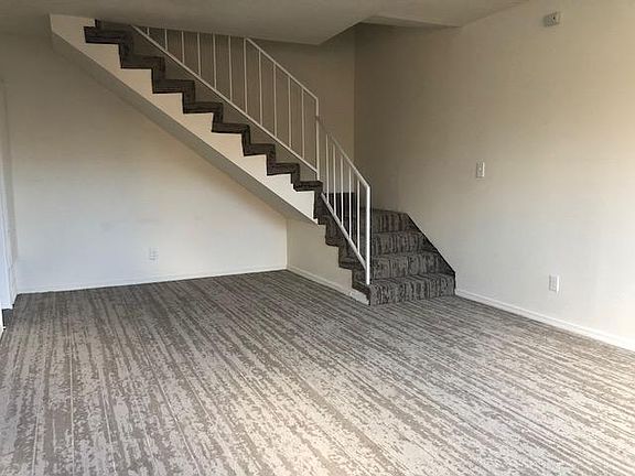 2nd image of 3212 W 60th St APT 1