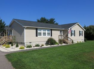 117 Harbor Dr, Reedville, VA 22539