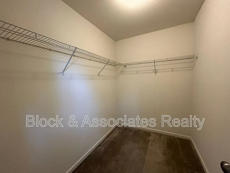 3723 Shepway Loop — Photo 7