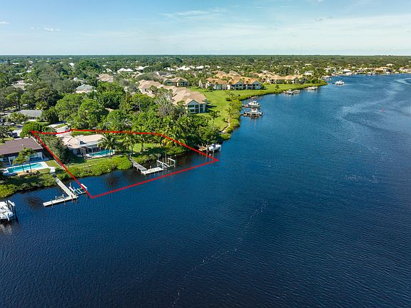 3rd image of 252 Tequesta Cir