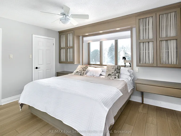 104 Lauries Ct — Photo 9
