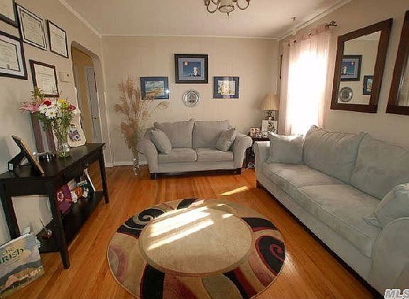 4th image of 524 N 1st St