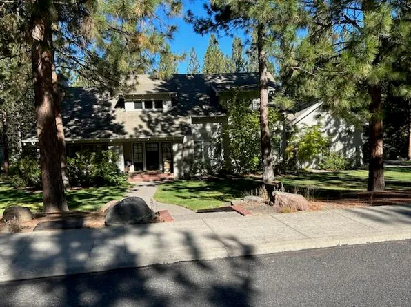 2957 NW Three Sisters Dr, Bend, OR 97703