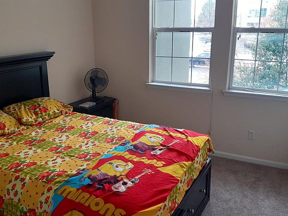 2nd Bedroom with Queen bed