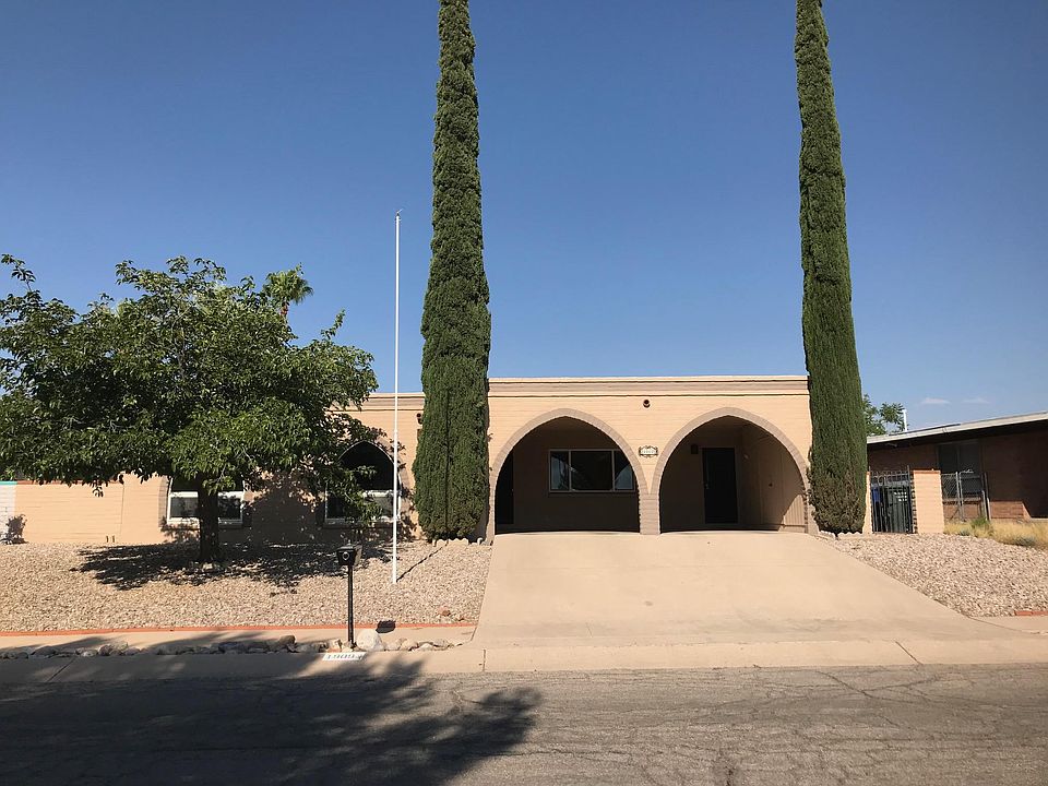 Street view with 2 car carport