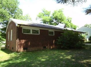 928 Summer Dr, Gastonia, NC 28052