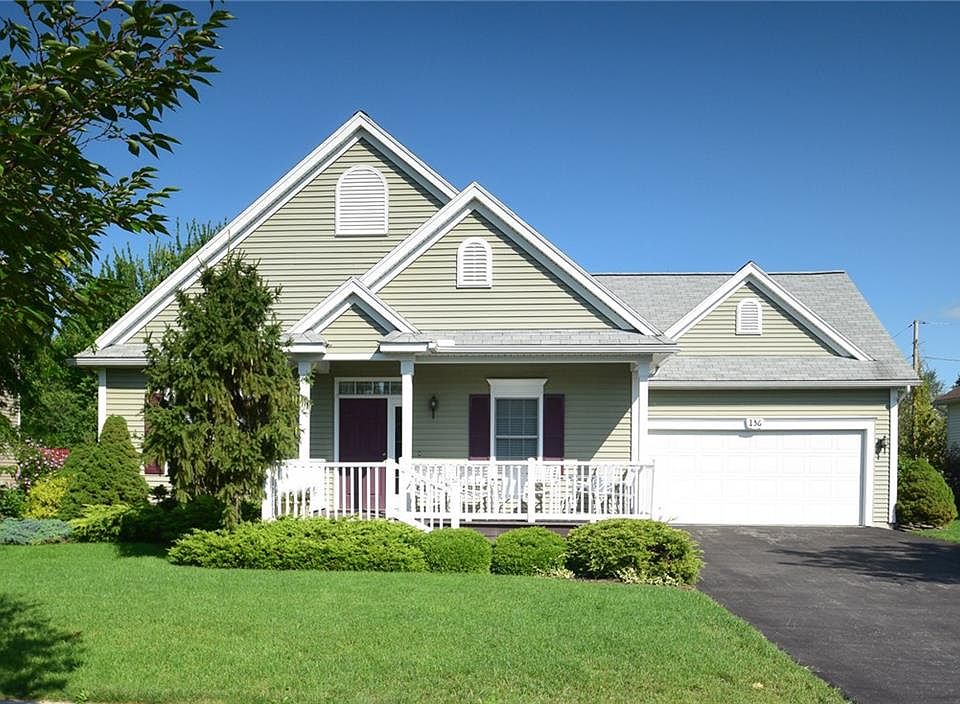 1st image of 136 Hamlin Dr
