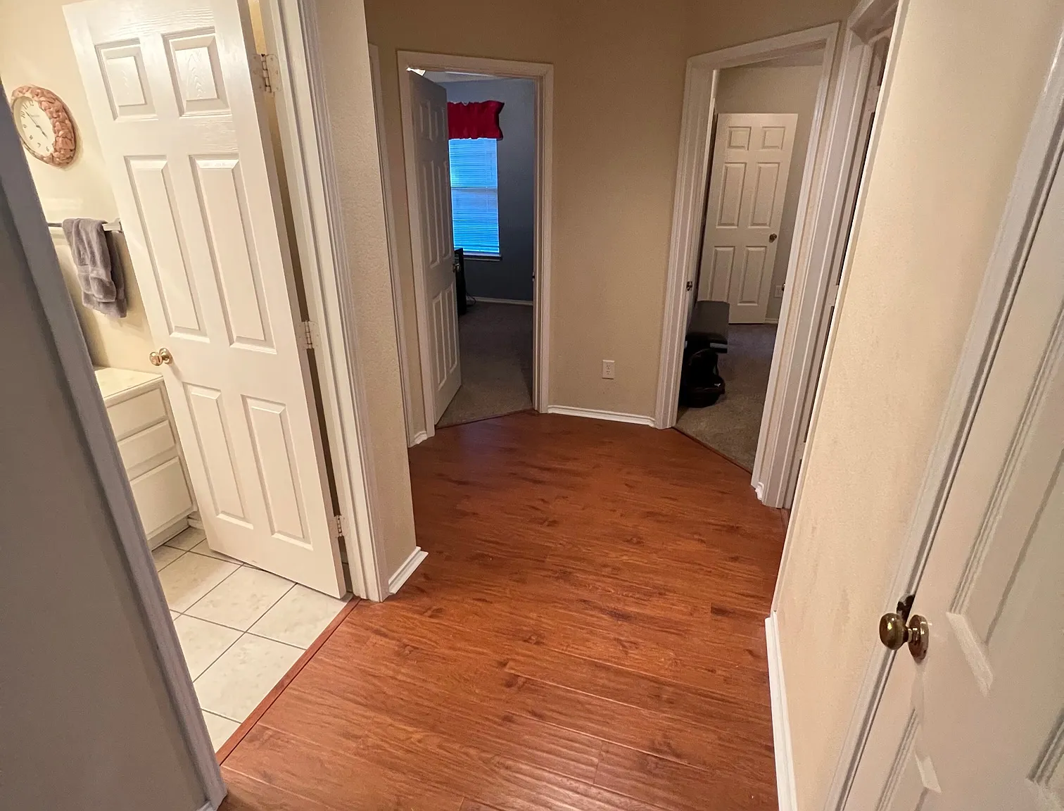 3 bed, 2196 sqft, $2,995 — Photo 4