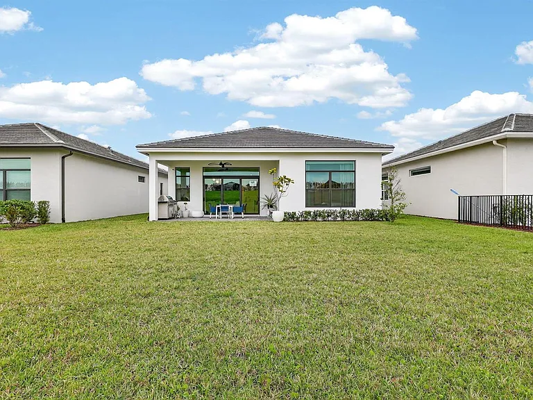 10195 SW Latium Way — Photo 58