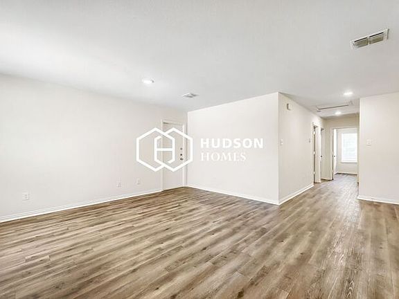 4th image of 820 Hubert St #A